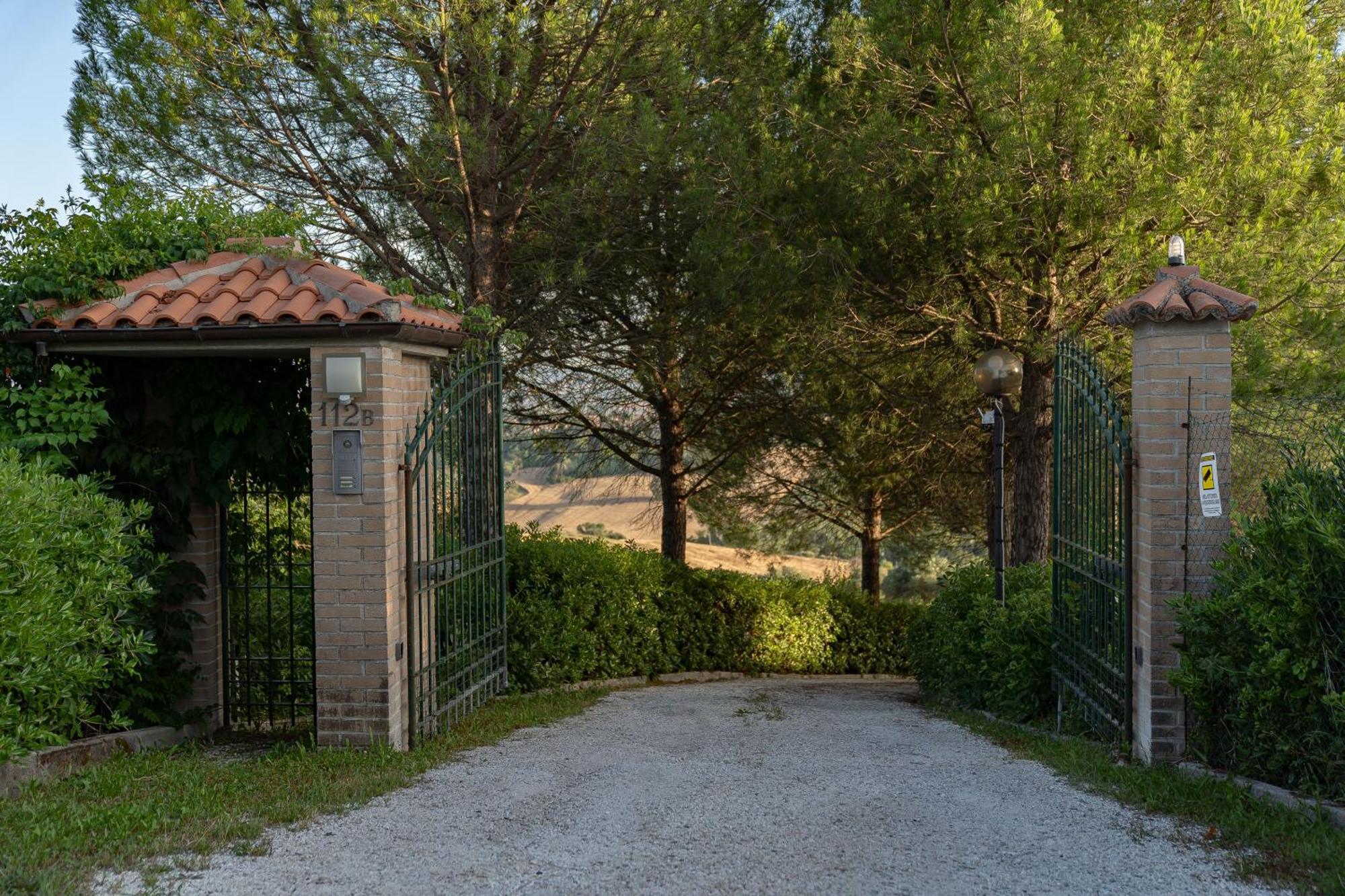 B&B La Figuretta Ези Экстерьер фото